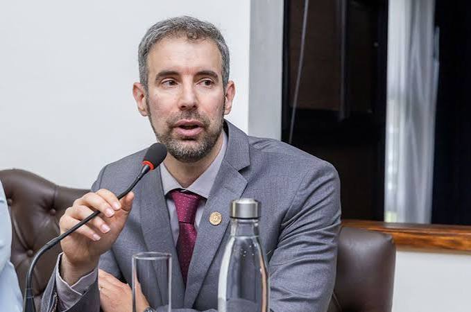 �Los chicos no son parte de la discusi�n salarial�