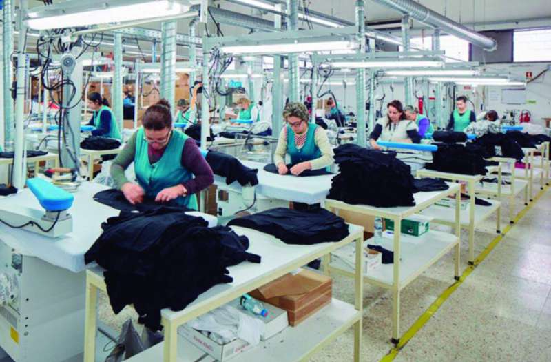 �No se puede lograr una reconversi�n industrial en tres a�os�, sostuvo Gar�falo