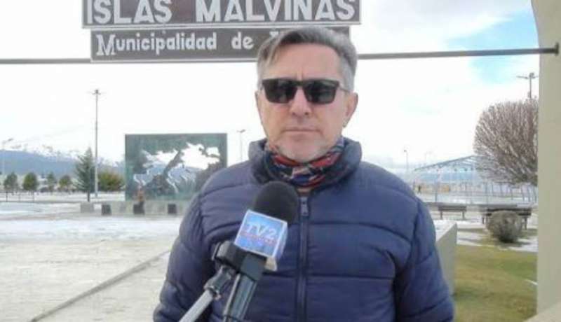 Guzm�n advirti� que la comisi�n investigadora �empieza a develar� documentaci�n 