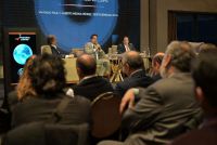 Santiago Pauli encabez� el Foro Fin del Mundo   