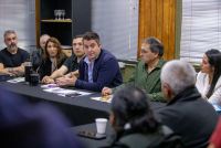 P�rez y vecinos analizan proyectos para descomprimir el puente Gral. Mosconi