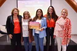 Claudia Duarte, la nueva ganadora del premio mujer empresaria TDF 2023