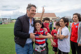 �F�tbol de Barrio� avanz� hacia su gran final tras intensas jornadas 