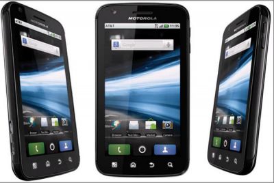 Newsan fabricar celulares para Motorola