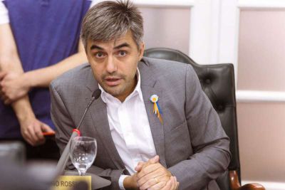 El concejal Rossi quiere sumar exmenes para los candidatos