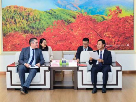 P�rez impulsa en China una agenda de cooperaci�n, inversiones y desarrollo 