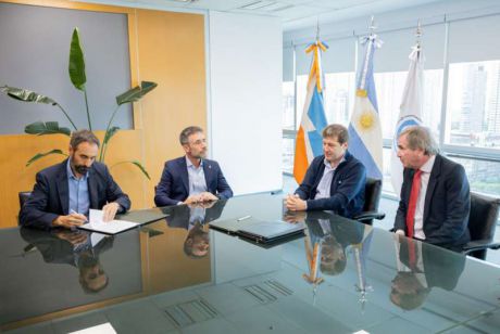 Melella firm� con el CFI un programa para fortalecer Mipymes fueguinas 